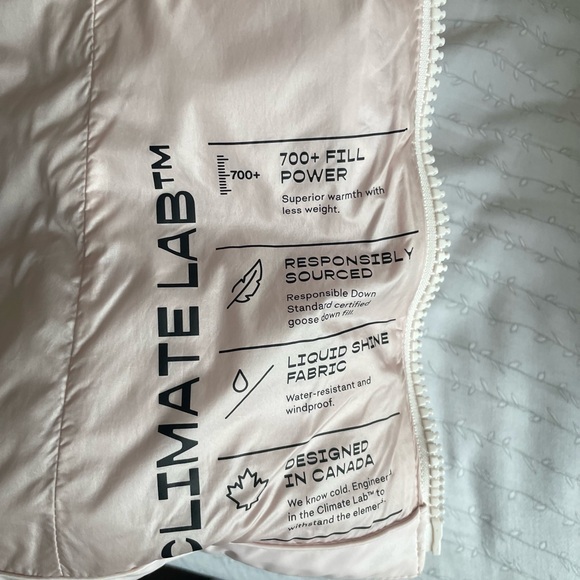 Aritzia Super Snug Super Puffer Jacket Liquid Shine in Mochi Pink Size S - Picture 13 of 15